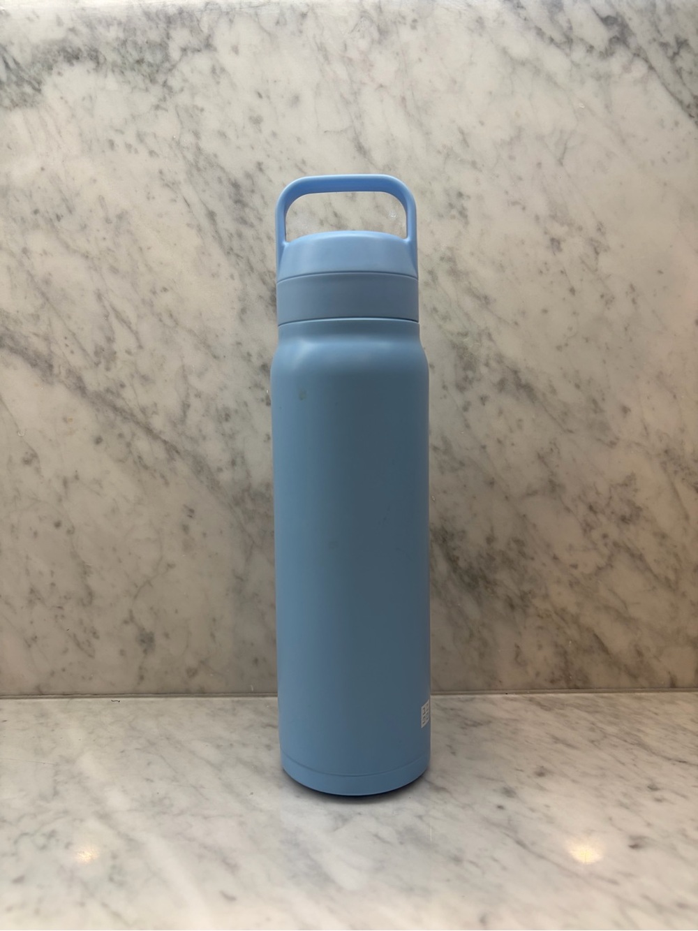 Uniqlo Blue Insulated Water Bottle with Handle – Used